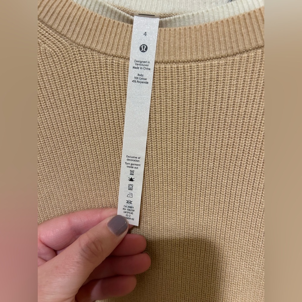 lululemon athletica Women's Beige Crewneck Sweater Size 4 - Picture 5 of 5